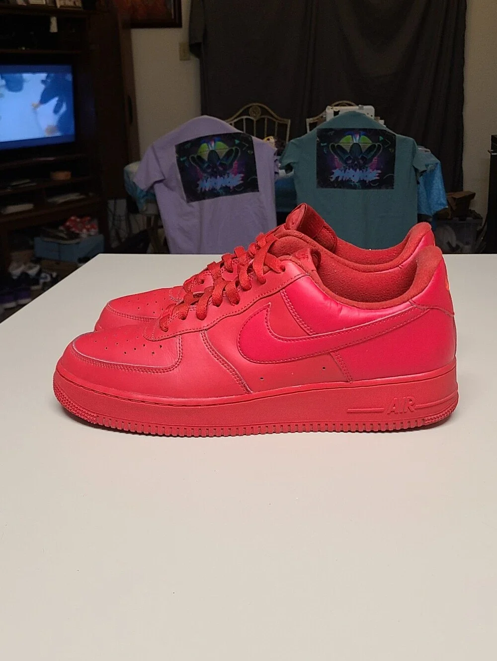 Nike Air Force 1 07 LV8 Triple Red leather casual low top sneakers size 13